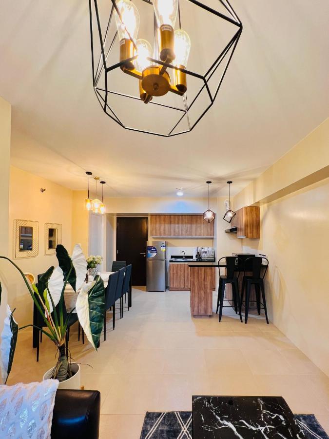 Ferienwohnung * *P Fantastic 2Br Option For 8 Iloilo City Exterior foto
