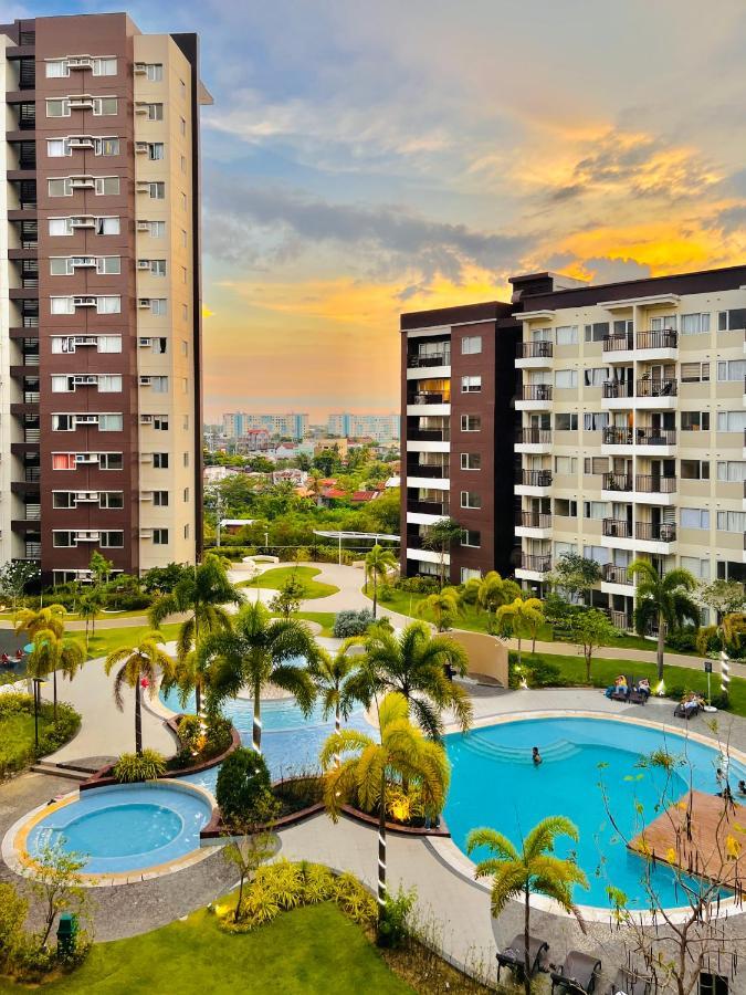 Ferienwohnung * *P Fantastic 2Br Option For 8 Iloilo City Exterior foto